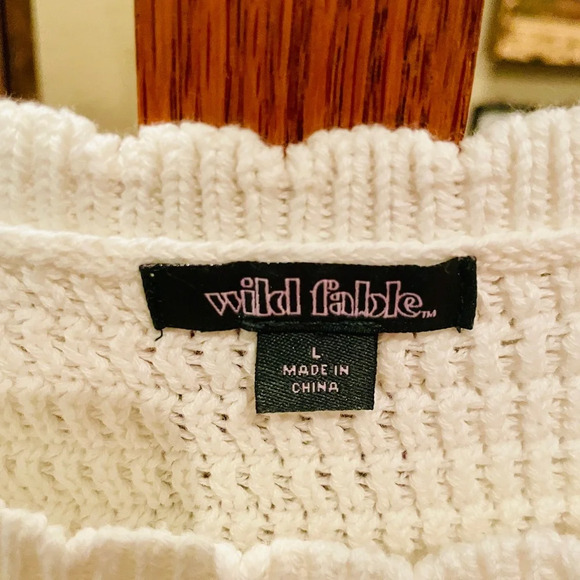 Wild Fable crocheted hibiscus flower tropical crop top tank SZ L white pink - Picture 4 of 7